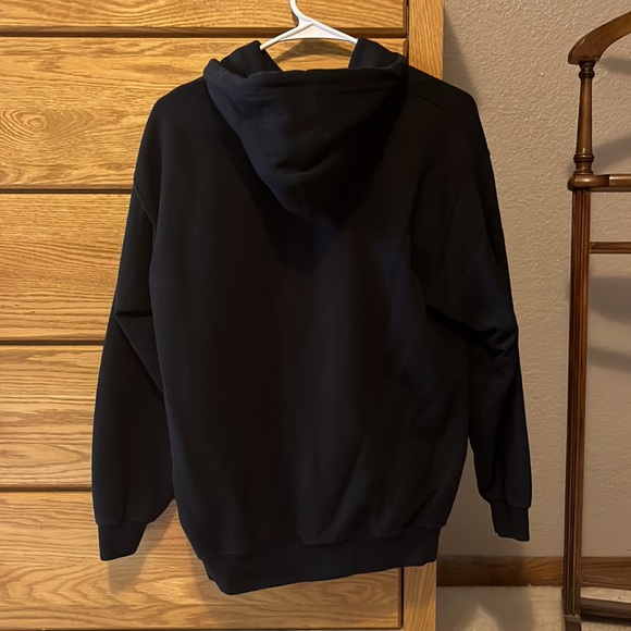 Gildan - black sweatshirt - Picture 2 of 4